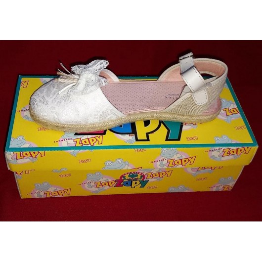 Босоніжки для дівчинки з бантом